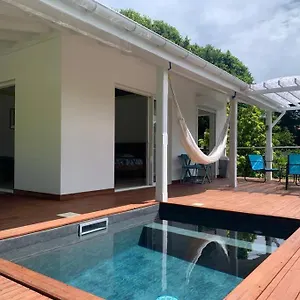  Hébergement de vacances L'amandier Guadeloupe